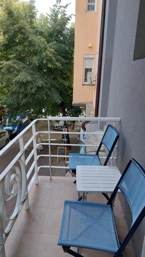 Pink & Blue - 2bdr With Balcony - Wi-fi דירה וארנה