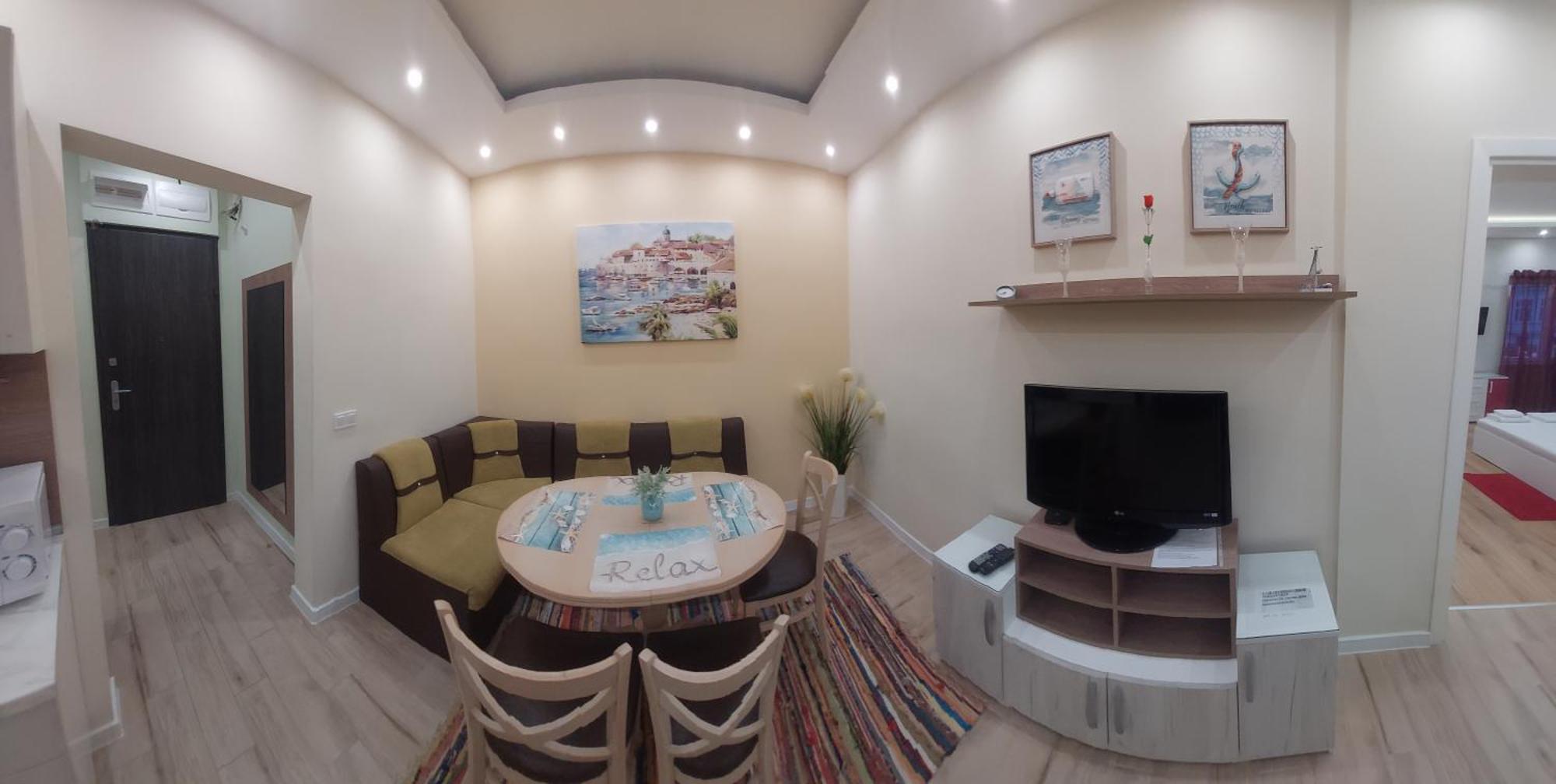 Apartament Pink & Blue - 2bdr With Balcony - Wi-fi *